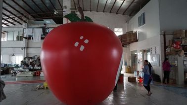 ความสูง 3.5 เมตรลูกโป่งรูปแอปเปิล Pantone Color การจับคู่การพิมพ์ขนาดใหญ่